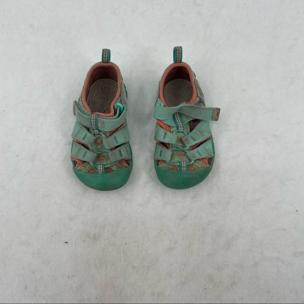 KEEN Girls Newport H2 Sandal Color: Cockatoo/Coral size: 6 - Picture 2 of 16